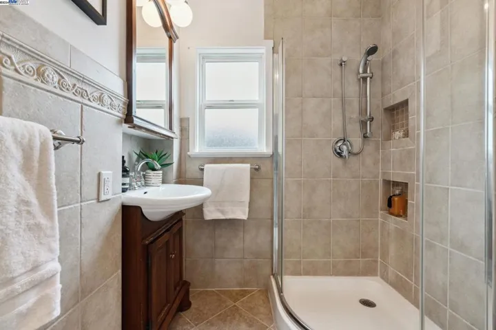 3009 Humboldt Avenue, Oakland, California 94602
