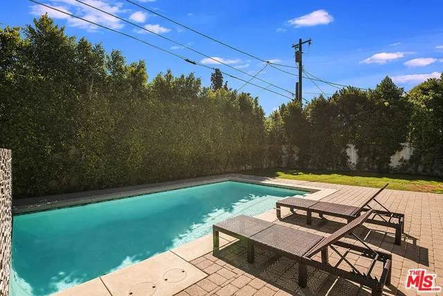 5638 Buffalo Avenue, Van Nuys, California 91401
