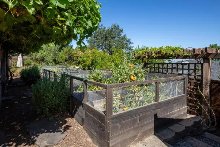 7075 Royal Ridge Drive, San Jose, California 95120