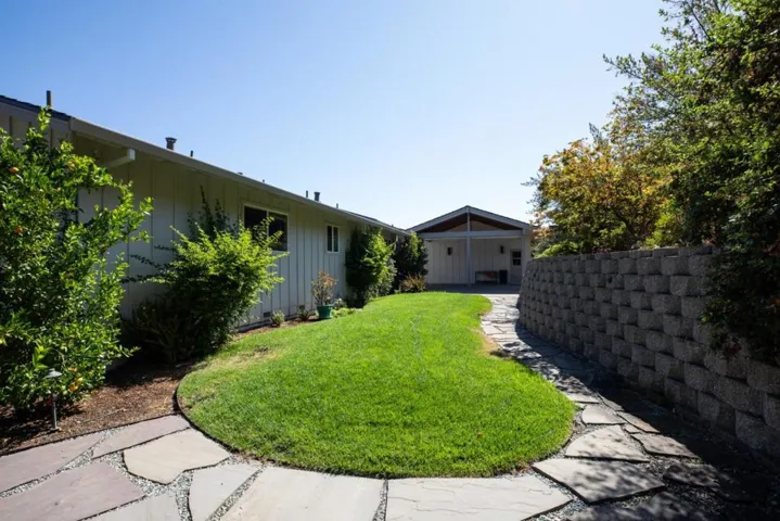 7075 Royal Ridge Drive, San Jose, California 95120