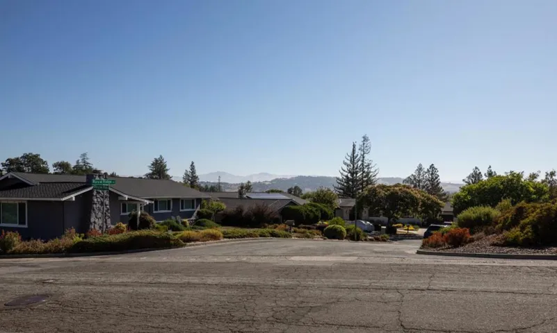 7075 Royal Ridge Drive, San Jose, California 95120