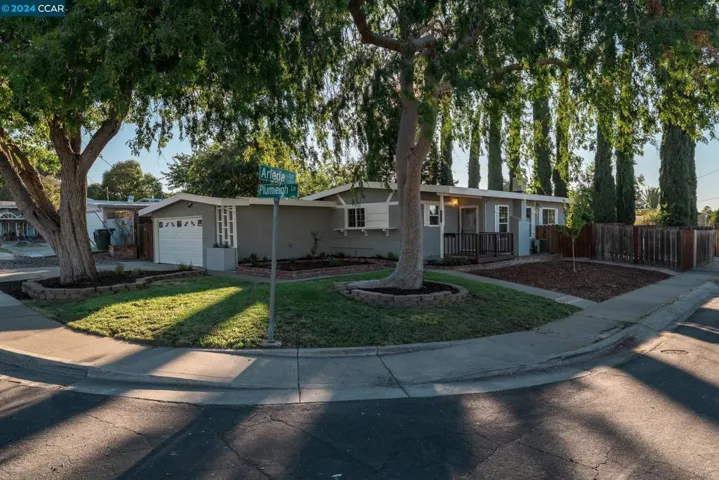 1249 Plumleigh Lane, Concord, California 94521