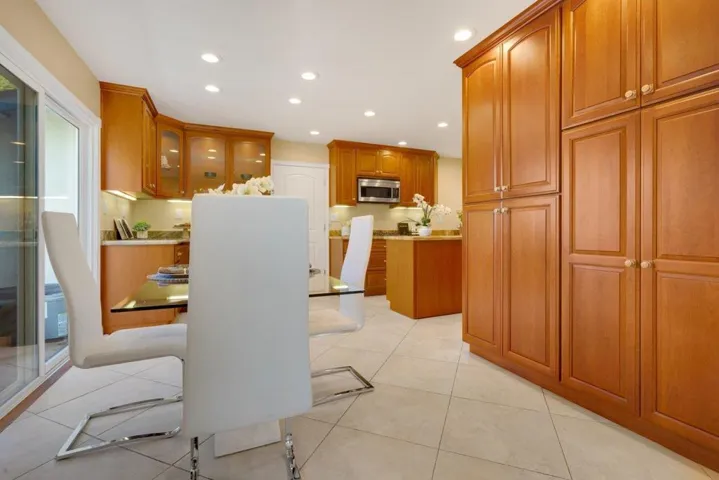 958 La Plata Plaza, Campbell, California 95008