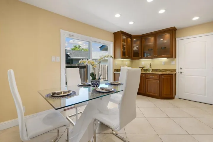 958 La Plata Plaza, Campbell, California 95008