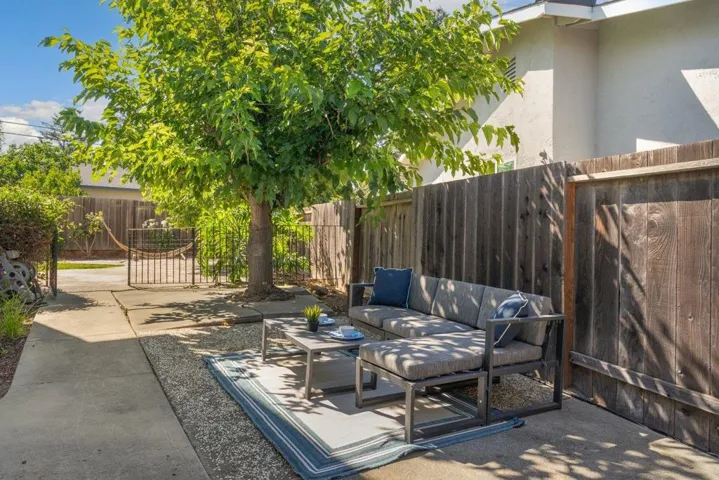 958 La Plata Plaza, Campbell, California 95008