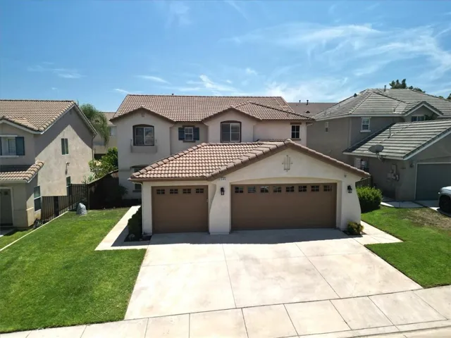 2545 Ash Street, Corona, California 92881
