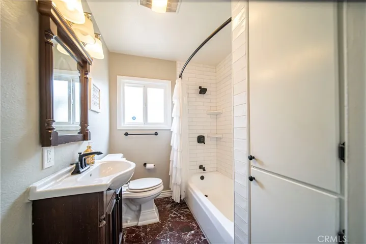 830 W Foothill Boulevard, Glendora, California 91741