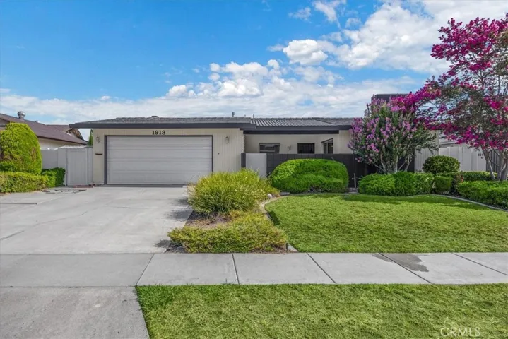 1913 Aspen Circle, Fullerton, California 92835
