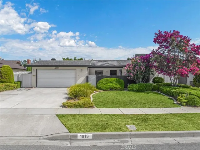 1913 Aspen Circle, Fullerton, California 92835