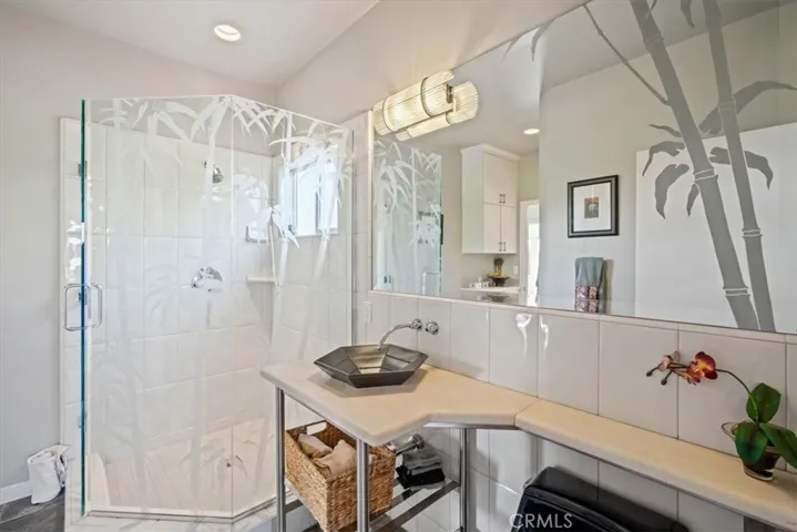Second floor guest bathroom
