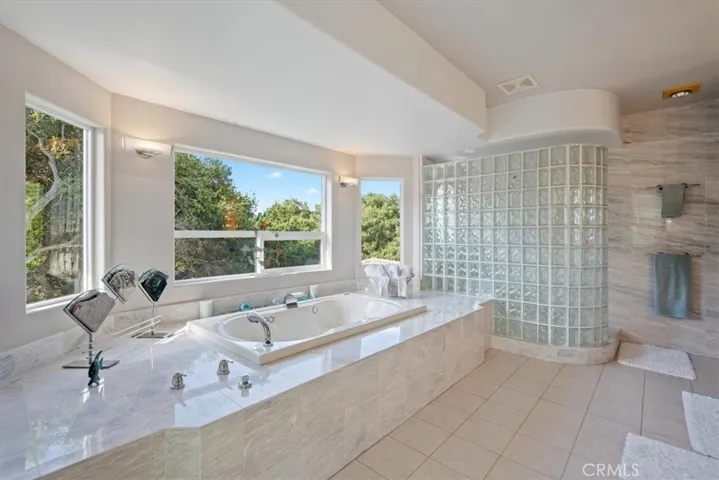 Primary En-Suite