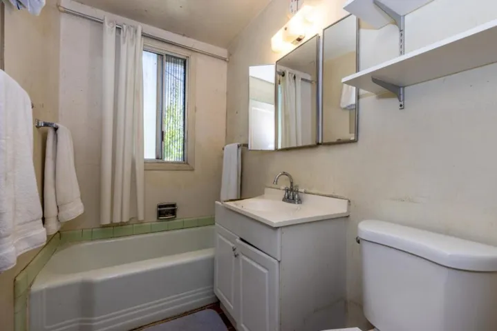 3448 Bay Road, Redwood City, California 94063