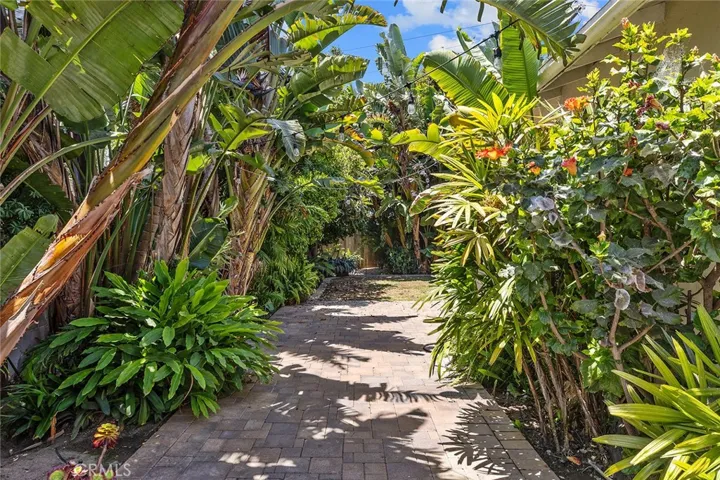 212 W Avenida Alessandro, San Clemente, California 92672