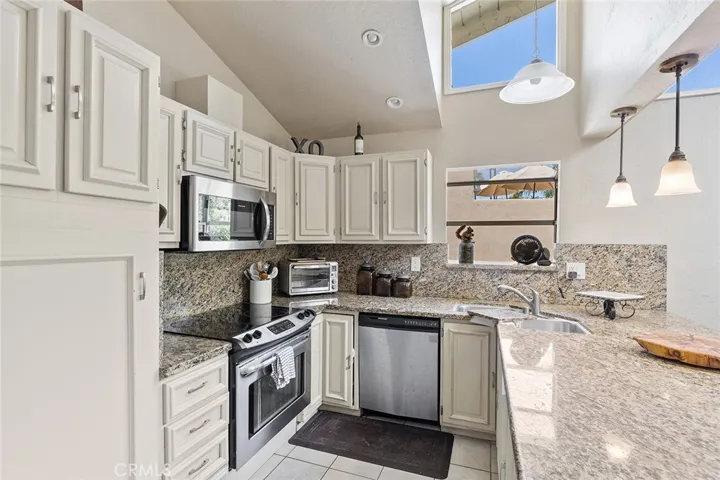 212 W Avenida Alessandro, San Clemente, California 92672