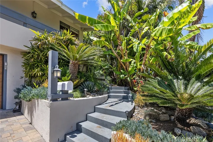 212 W Avenida Alessandro, San Clemente, California 92672