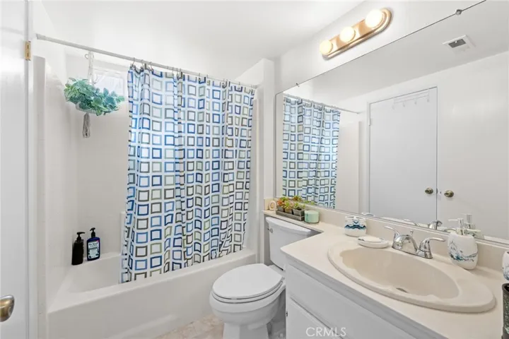 44100 Gallipoli Place, Hemet, California 92544