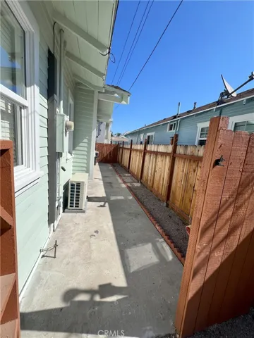 1909 E 6th Street, Long Beach, California 90802