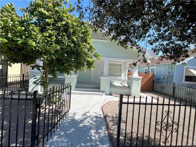 1909 E 6th Street, Long Beach, California 90802