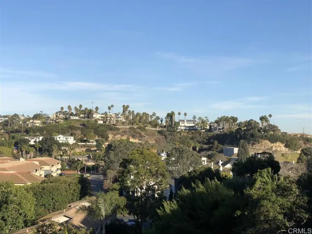 854 Del Mar Downs, Solana Beach, California 92075