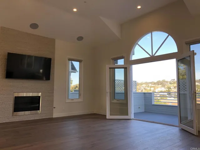 854 Del Mar Downs, Solana Beach, California 92075
