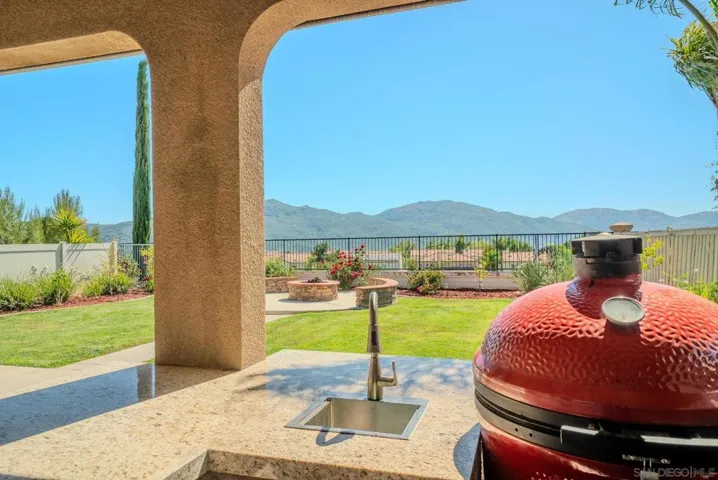 45951 Camino Rubi, Temecula, California 92592