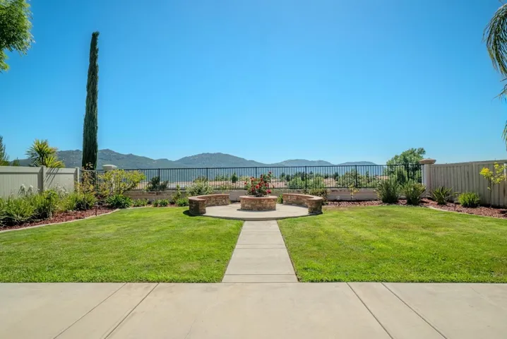 45951 Camino Rubi, Temecula, California 92592