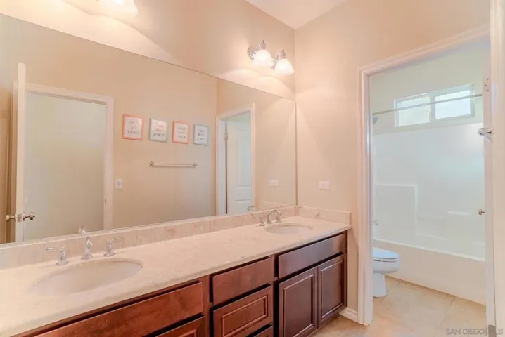 45951 Camino Rubi, Temecula, California 92592