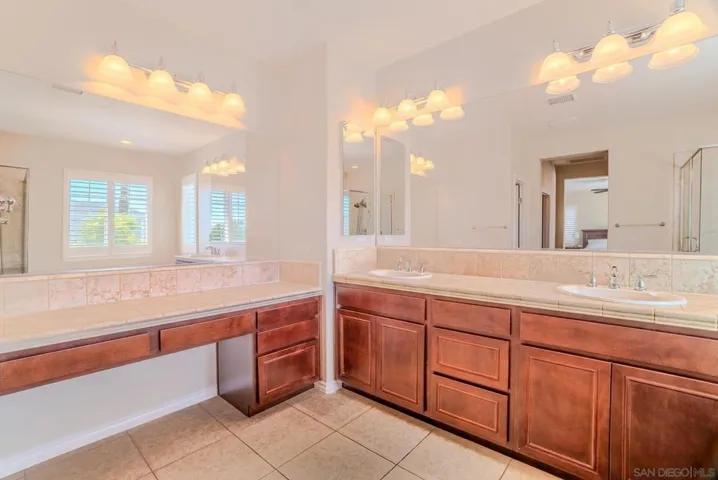 45951 Camino Rubi, Temecula, California 92592