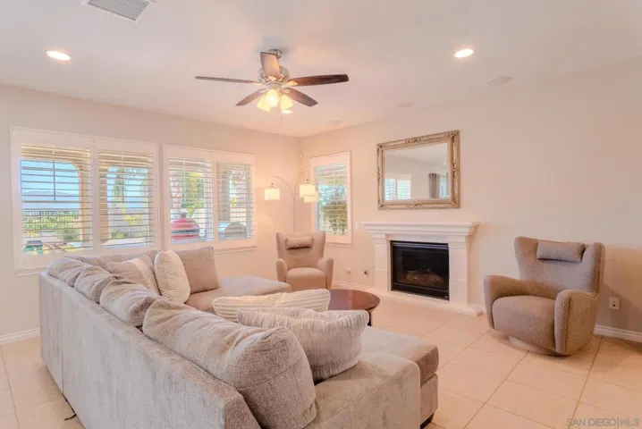 45951 Camino Rubi, Temecula, California 92592
