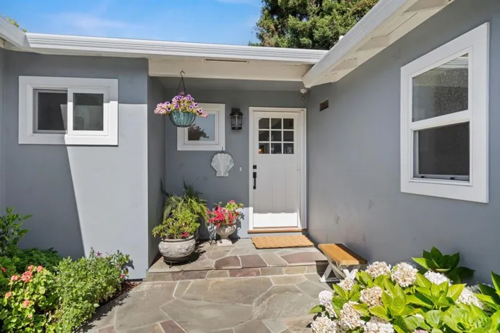 810 Seacliff Drive, Aptos, California 95003