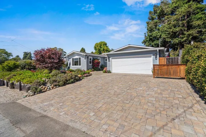 810 Seacliff Drive, Aptos, California 95003