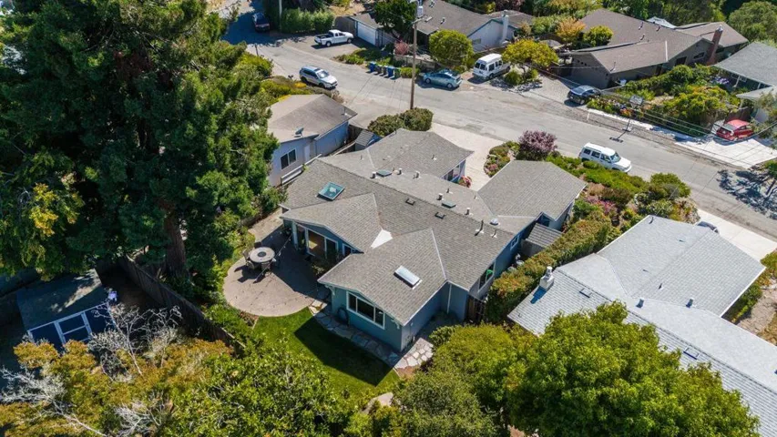 810 Seacliff Drive, Aptos, California 95003