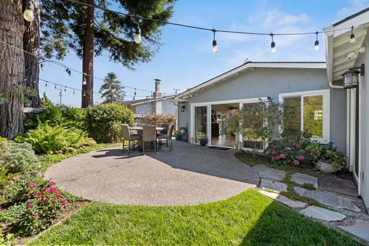 810 Seacliff Drive, Aptos, California 95003
