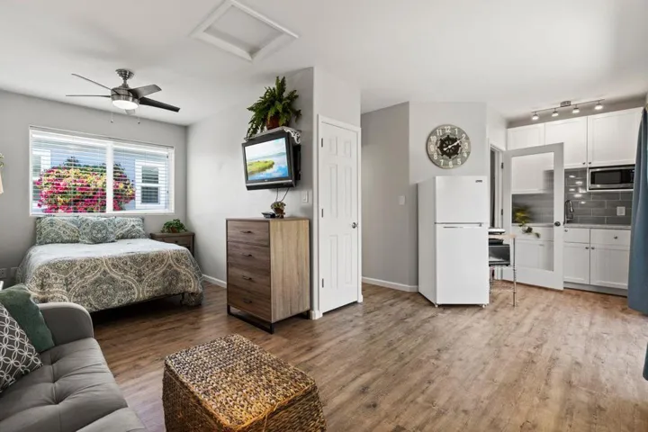 810 Seacliff Drive, Aptos, California 95003