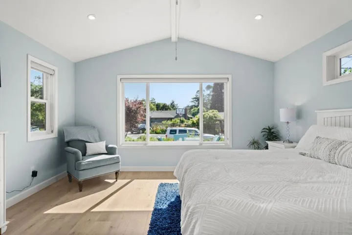 810 Seacliff Drive, Aptos, California 95003