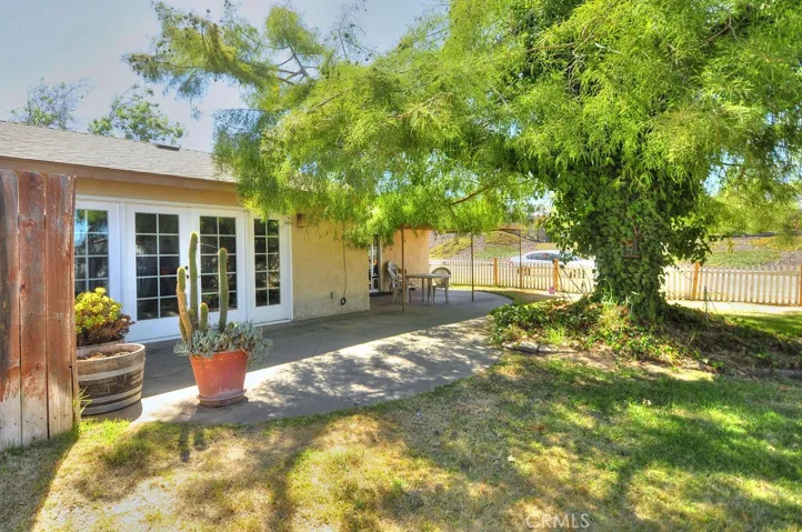 PATIO BACKYARD