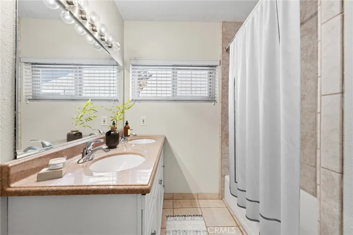 9242 Stanford Lane, Durham, California 95938