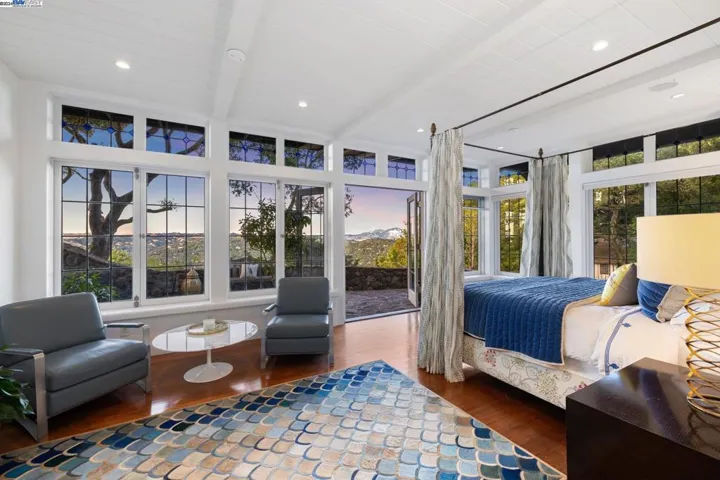 58 Camino Del Diablo, Orinda, California 94563