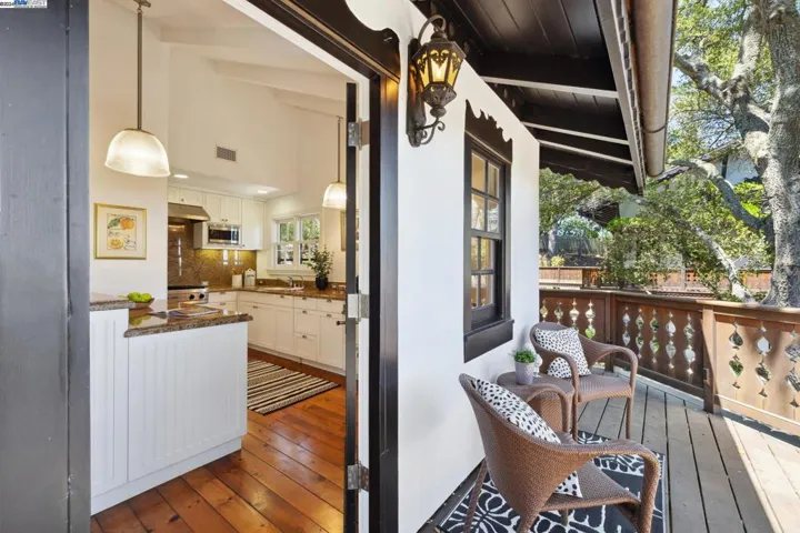 58 Camino Del Diablo, Orinda, California 94563