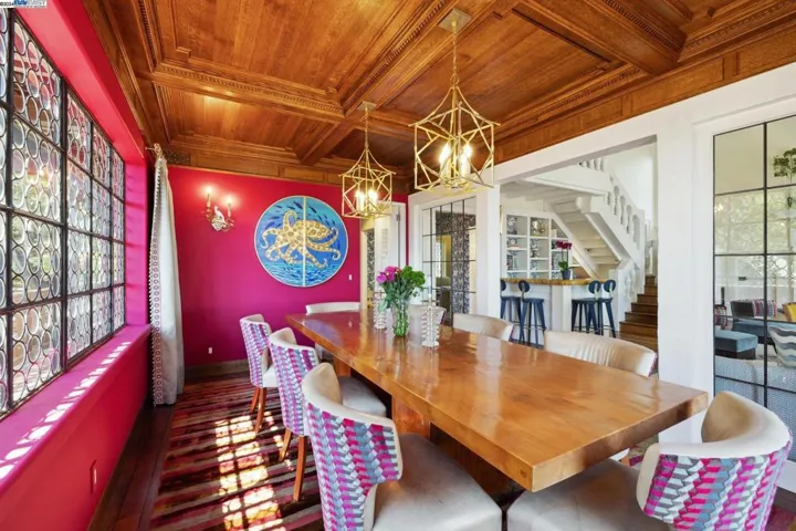 58 Camino Del Diablo, Orinda, California 94563