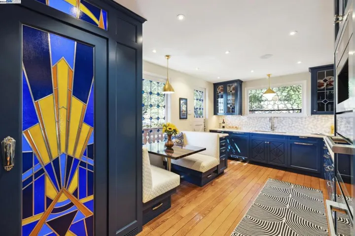 58 Camino Del Diablo, Orinda, California 94563