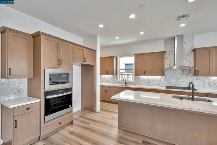 3384 Mulholland Drive, Lathrop, California 95330