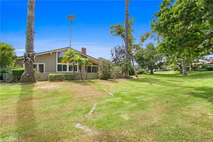 2219 Fiesta, Newport Beach, California 92660