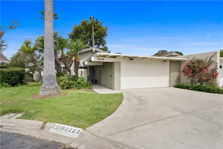2219 Fiesta, Newport Beach, California 92660