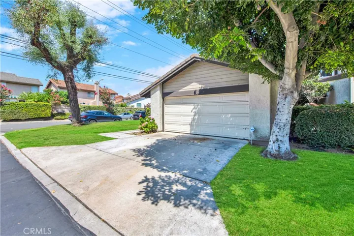 17012 Mount Lyndora Court, Fountain Valley, California 92708