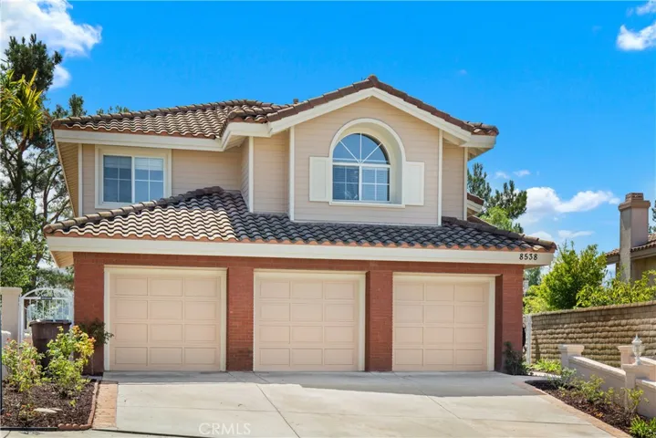 8538 E Canyon Vista Drive, Anaheim Hills, California 92808