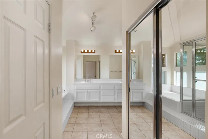 8538 E Canyon Vista Drive, Anaheim Hills, California 92808