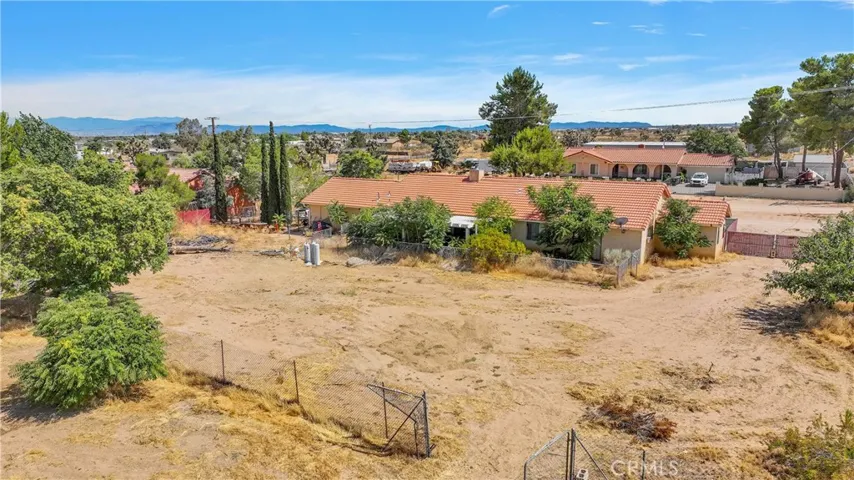 8760 Del Rosa Road, Phelan, California 92371