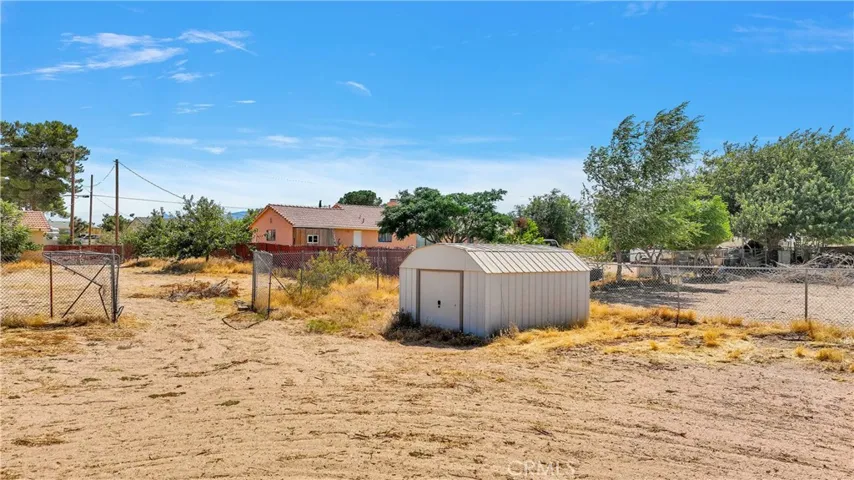 8760 Del Rosa Road, Phelan, California 92371