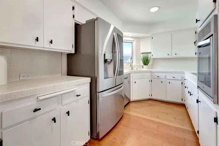 Kitchen - Ocean View